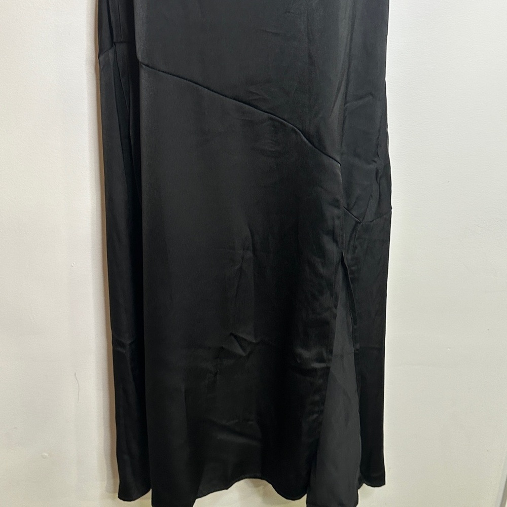 ECYANER Women's Elegant Sleeveless  Dress Backless Satin Backless Midi C… - Picture 12 of 12